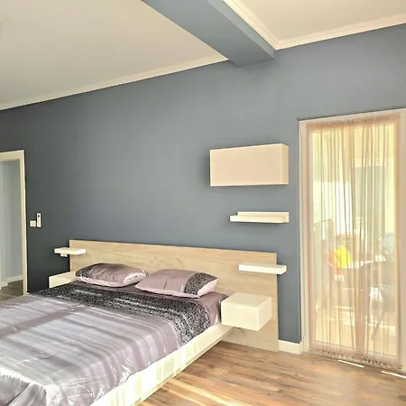 Apartment Tranqui By The Plazhi San Pietro